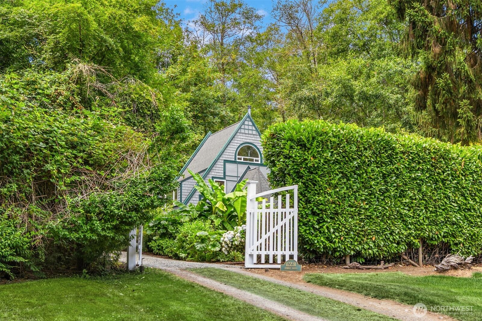 Property Photo: 12231 Sunrise Drive NE WA 98110