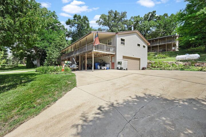 Property Photo: 1650-1652 Washington Street WI 53593