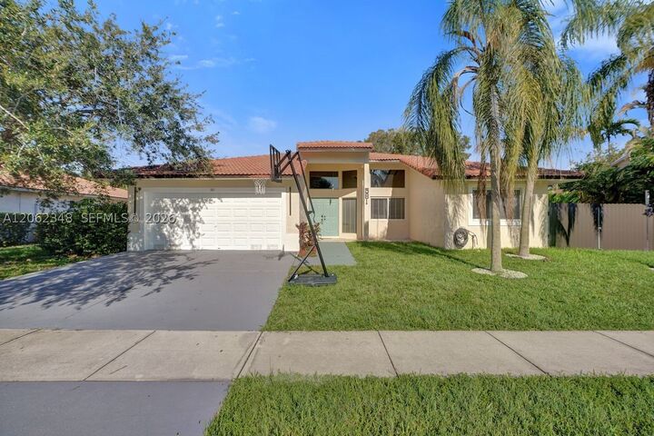 Property Photo:  581 SW 169th Way  FL 33326 