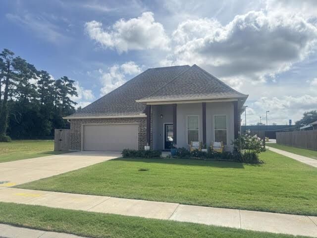 Property Photo: 6740 Little Cypress Loop TX 77632