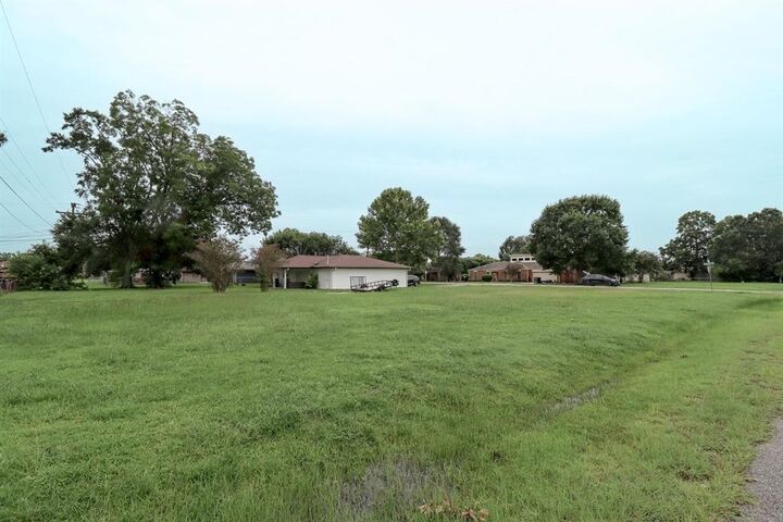 Property Photo:  2895 Solomon St.  TX 77640 