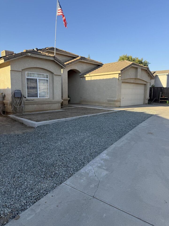 Property Photo:  3942 E Four Creeks Court  CA 93292 