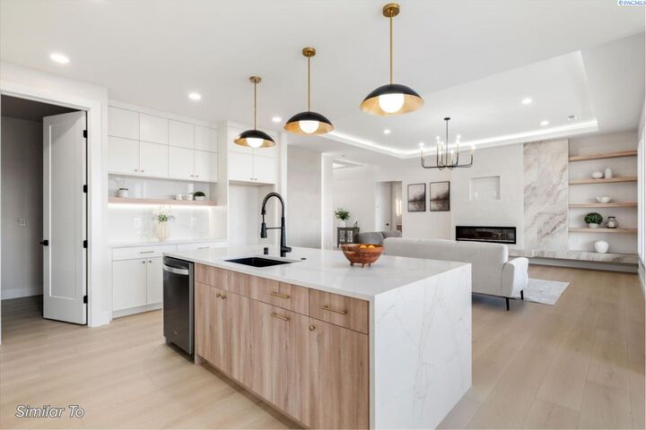 Property Photo: 4879 S Reed St WA 99337