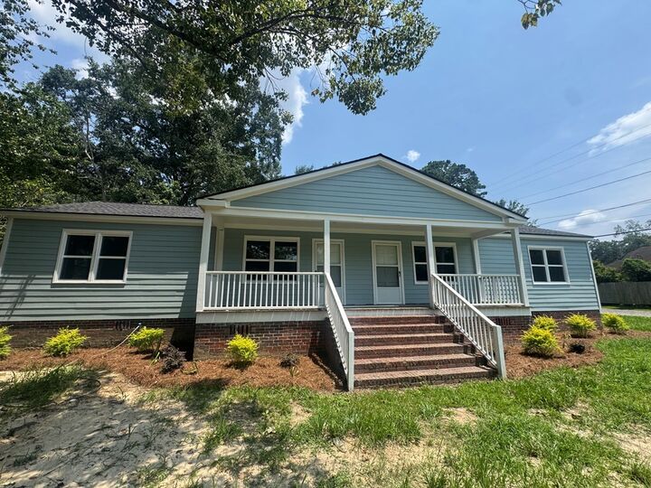 Property Photo: 1404 N Dawson St GA 31792