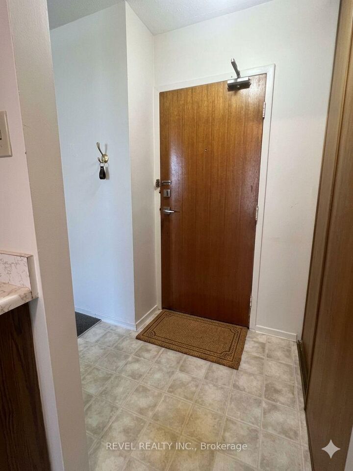 Property Photo:  359 Geneva Street S 407  ON L2N 2G5 
