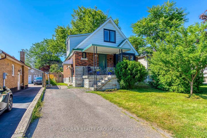 2257 Lawrence Avenue W — photo 1