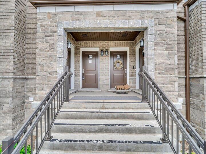 Property Photo:  445 Ontario Street S 89  ON L9T 9K4 