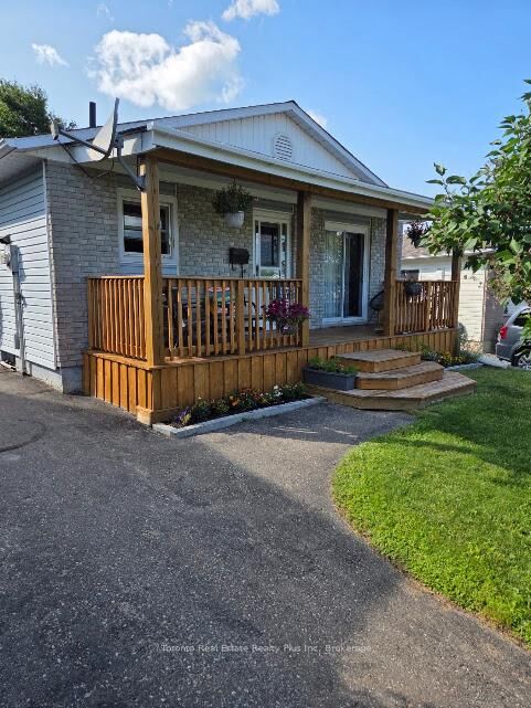 Property Photo: 83 Laurier Road ON P5A 2T9