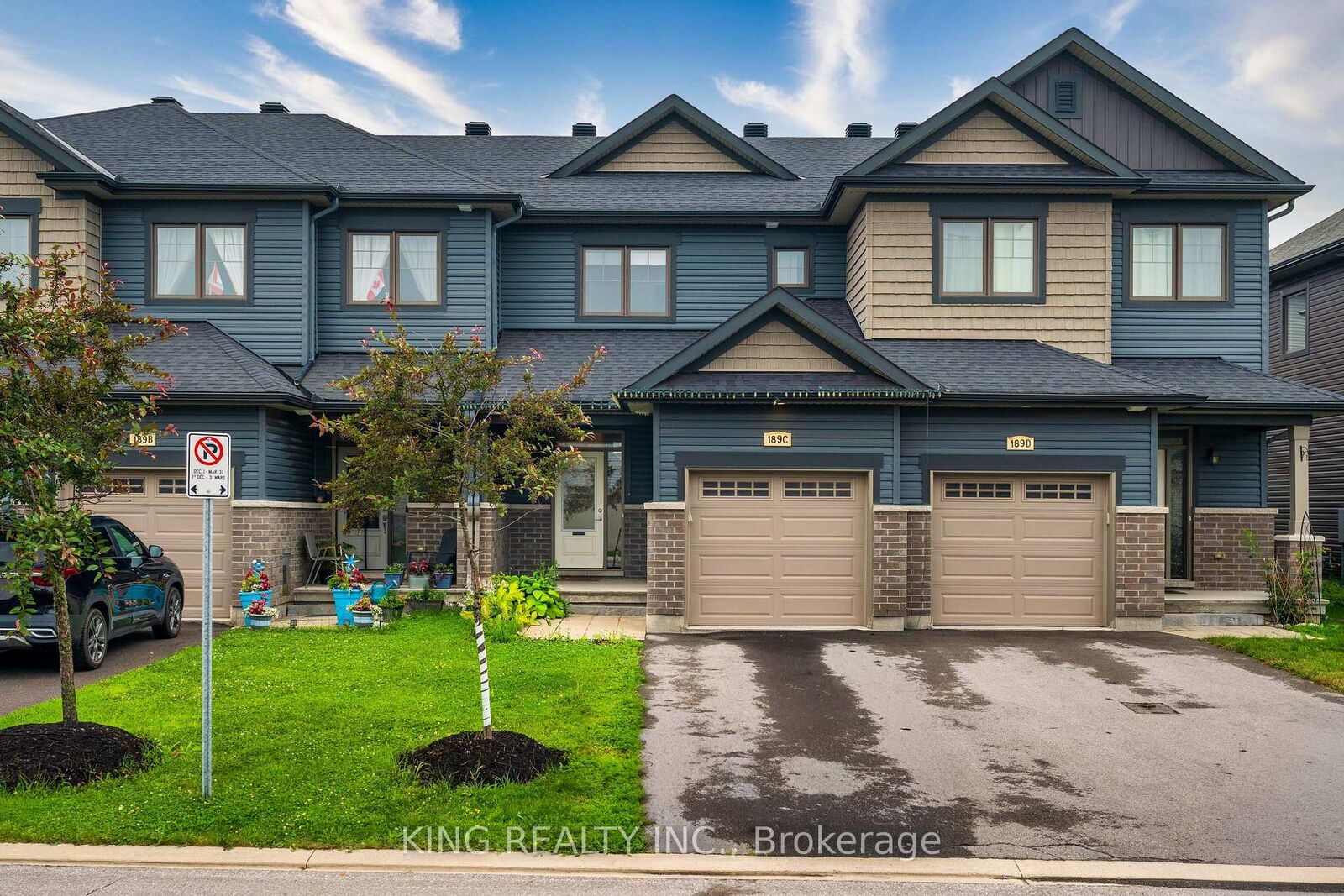 Property Photo: 189C Shinny Avenue ON K2S 1S3