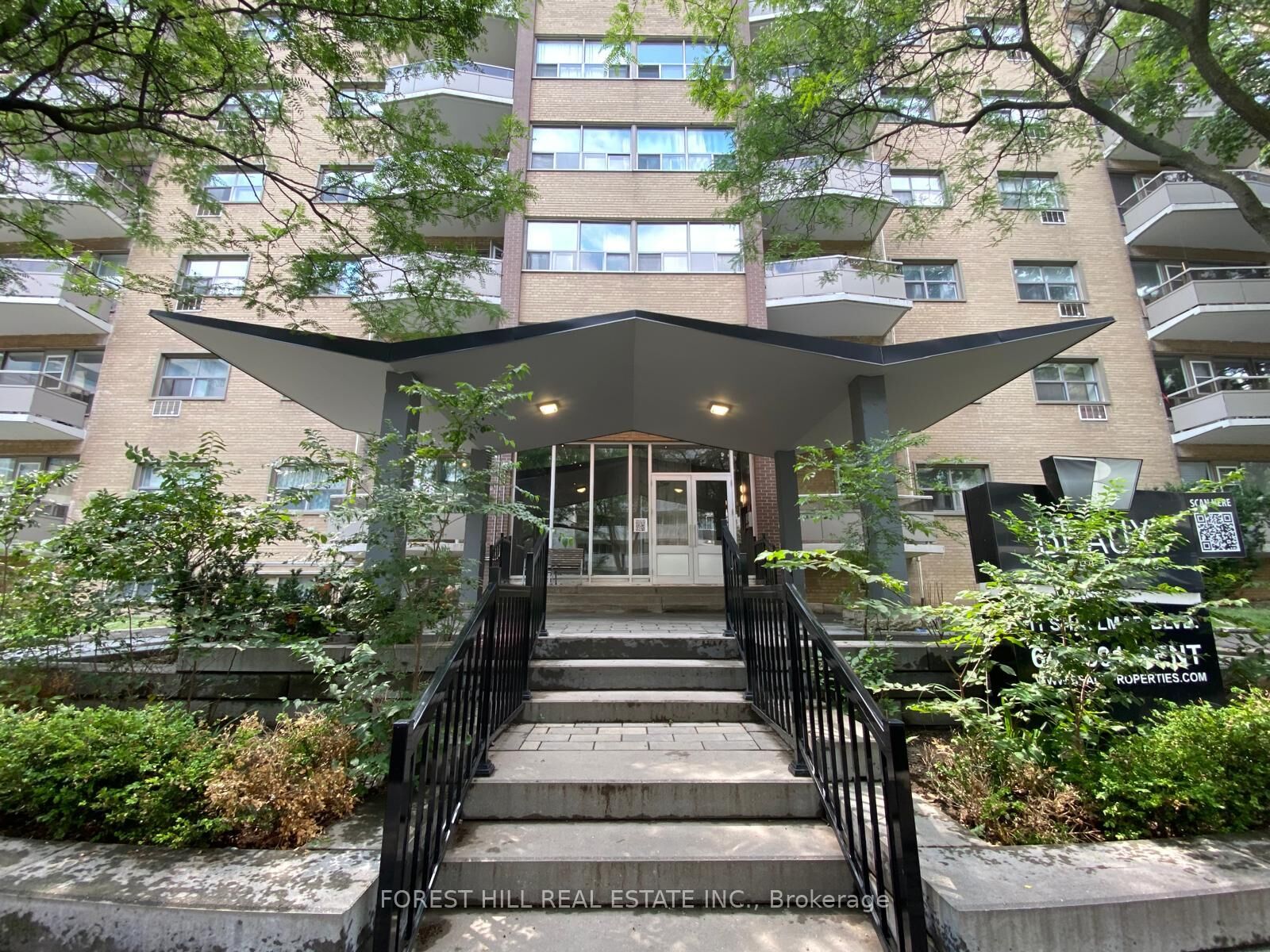 Property Photo: 11 Shallmar Boulevard 105 ON M5N 1J6