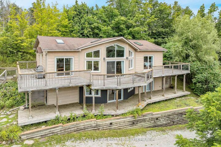 Property Photo: 1858 Woods Bay Road ON L3V 0V7