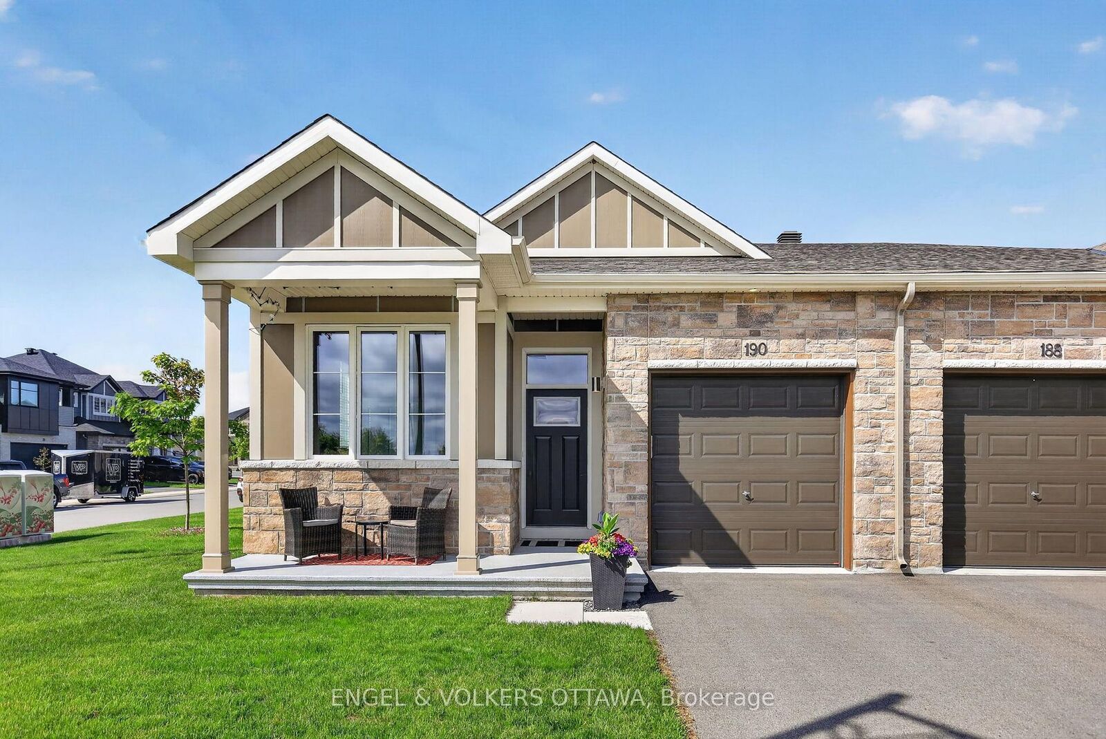 Photo de la propriété:  190 Rathwell Street  ON K7C 0H9 