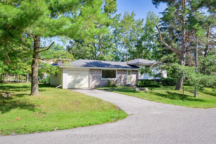 Property Photo: 398 Old Muskoka Road ON L3V 4G7
