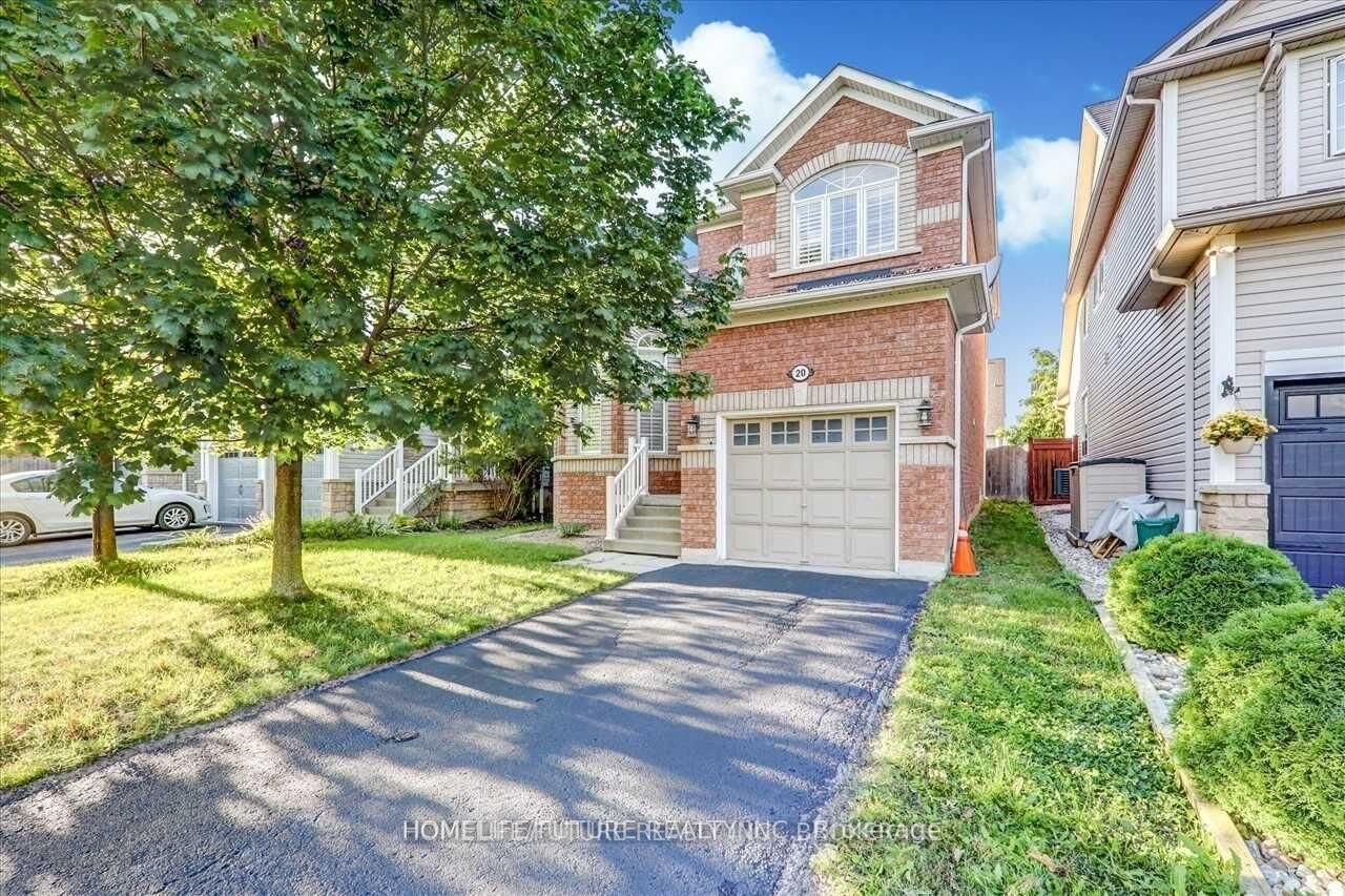 Property Photo:  20 Kenilworth Crescent  ON L1M 2M6 