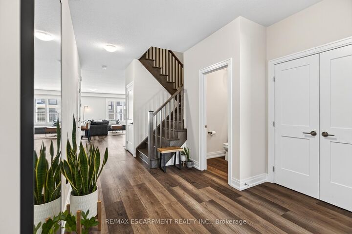 Property Photo: 26 Granite Ridge Trail ON L8B 1Y4
