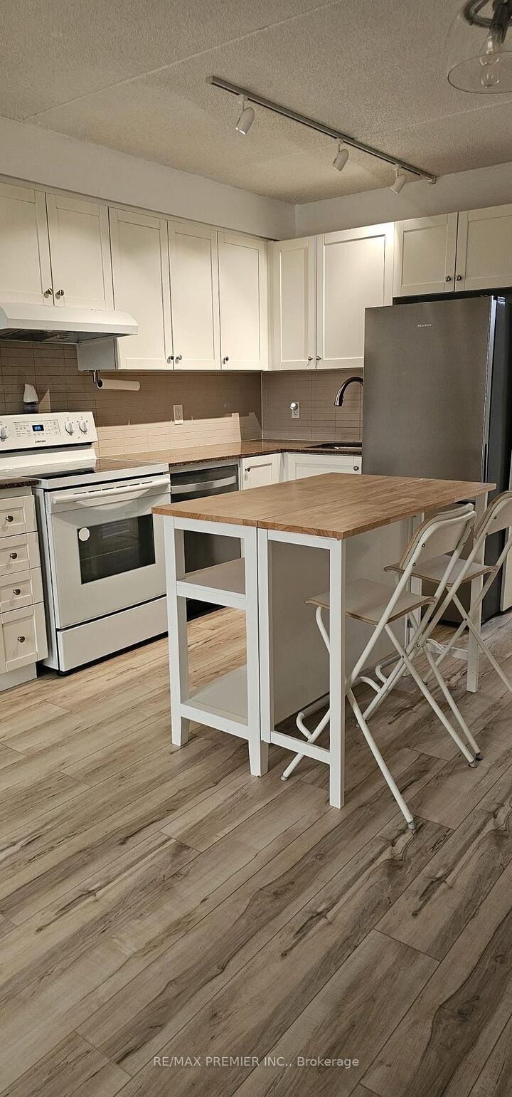 Property Photo: 2737 Keele Street 307 ON M3M 2E9