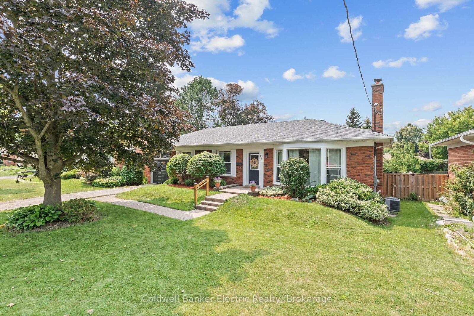 Property Photo: 326 Cochrane Street ON L1N 5J3