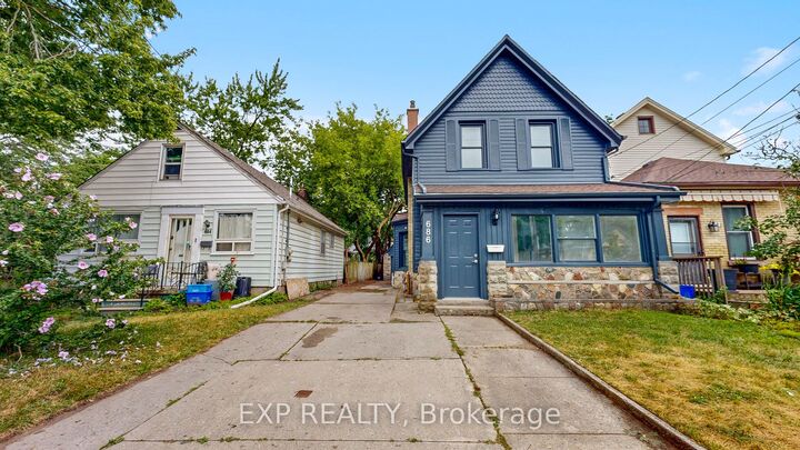 686 Elias Street — photo 1