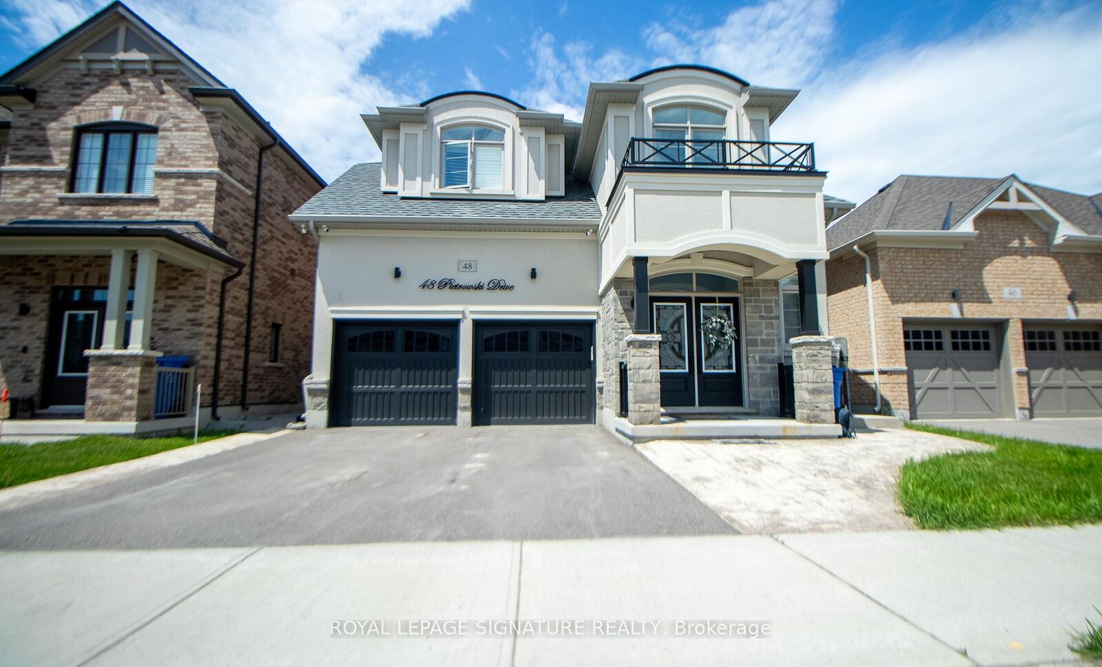 Property Photo:  48 Pietrowski Drive Bsmt  ON L4P 0K2 