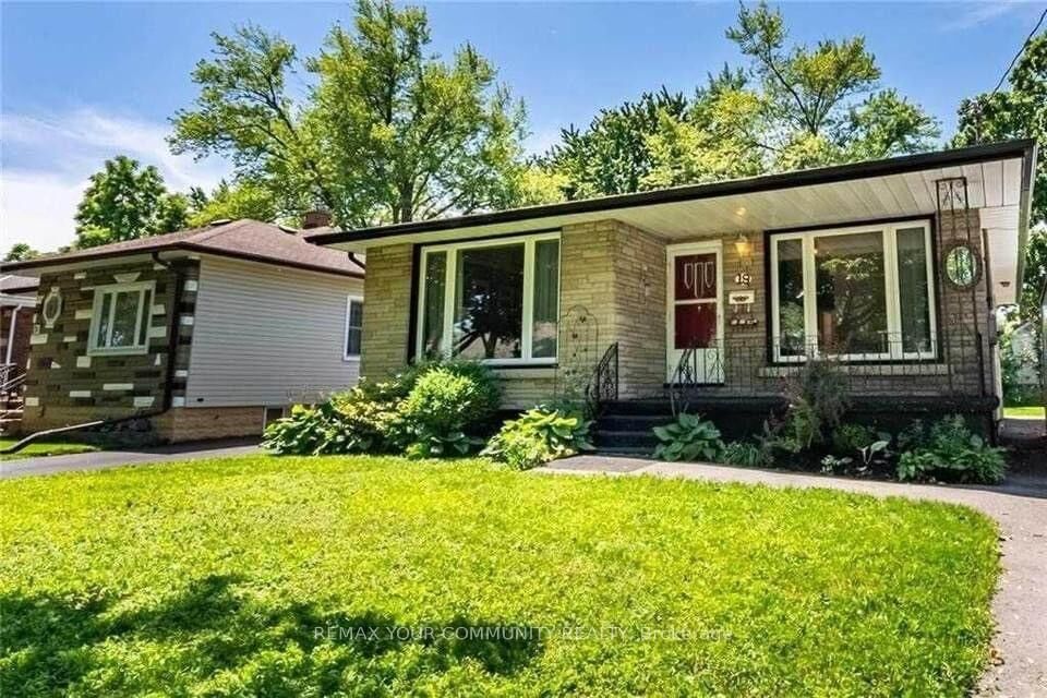 Property Photo: 19 Cameron Avenue ON L3B 1J9