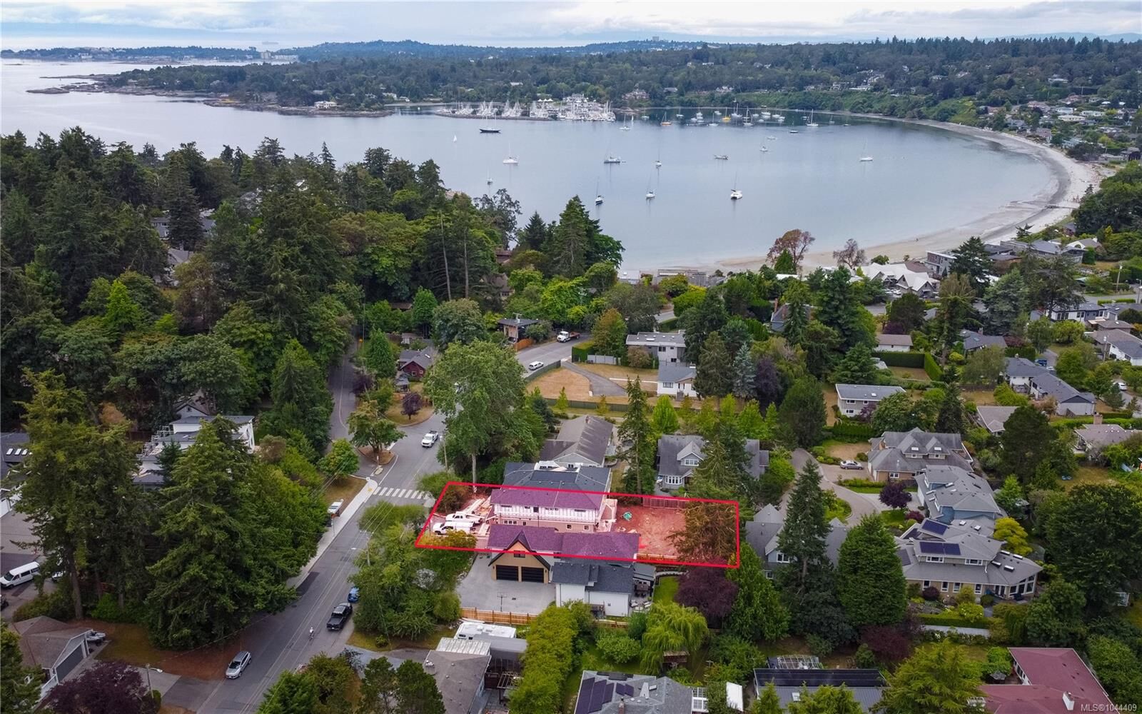 Property Photo: 3942 Telegraph Bay Rd #B BC V8N 4H7