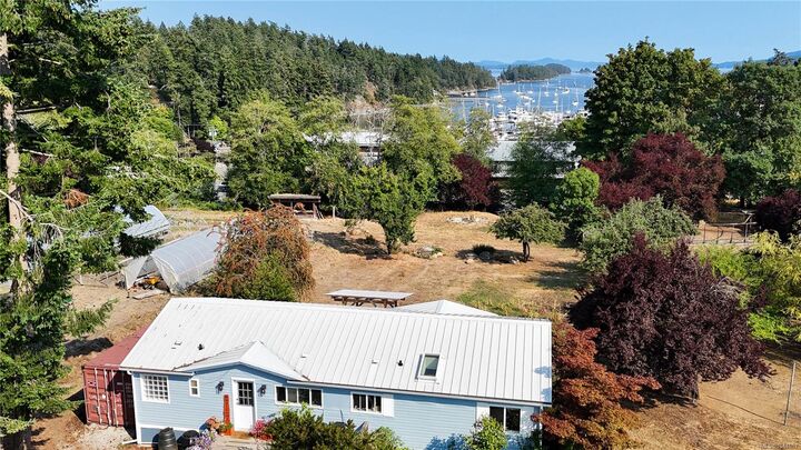 Property Photo: 265 Lower Ganges Rd BC V8K 1S7