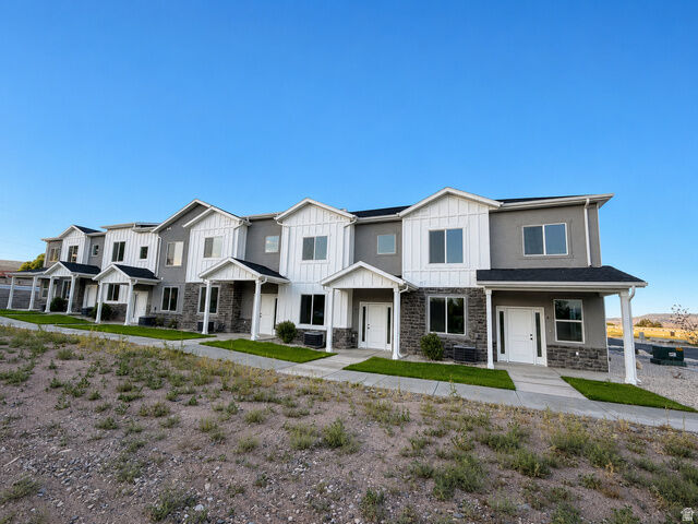 Property Photo: 1198 S Village Ln B1-B6 UT 84701