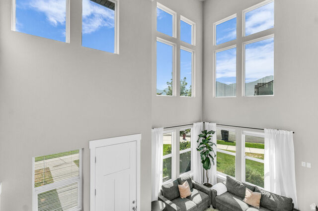 Property Photo: 1607 N 1300 E UT 84651