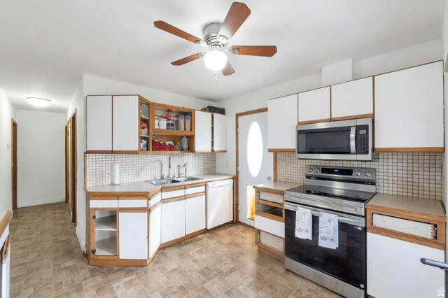Property Photo: 167 E 700 N UT 84074
