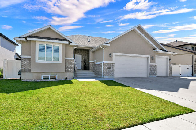 Property Photo:  3032 S 2125 W  UT 84401 