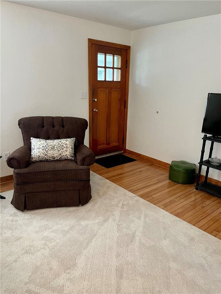 Property Photo:  1738 Raymond Ave  PA 15650 