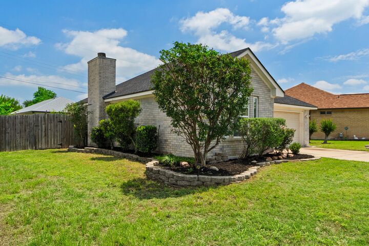 Property Photo:  1501 Catherine Court  TX 78664 