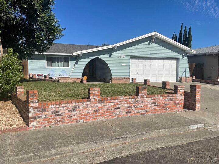 Property Photo: 2319 Currier Place CA 94533