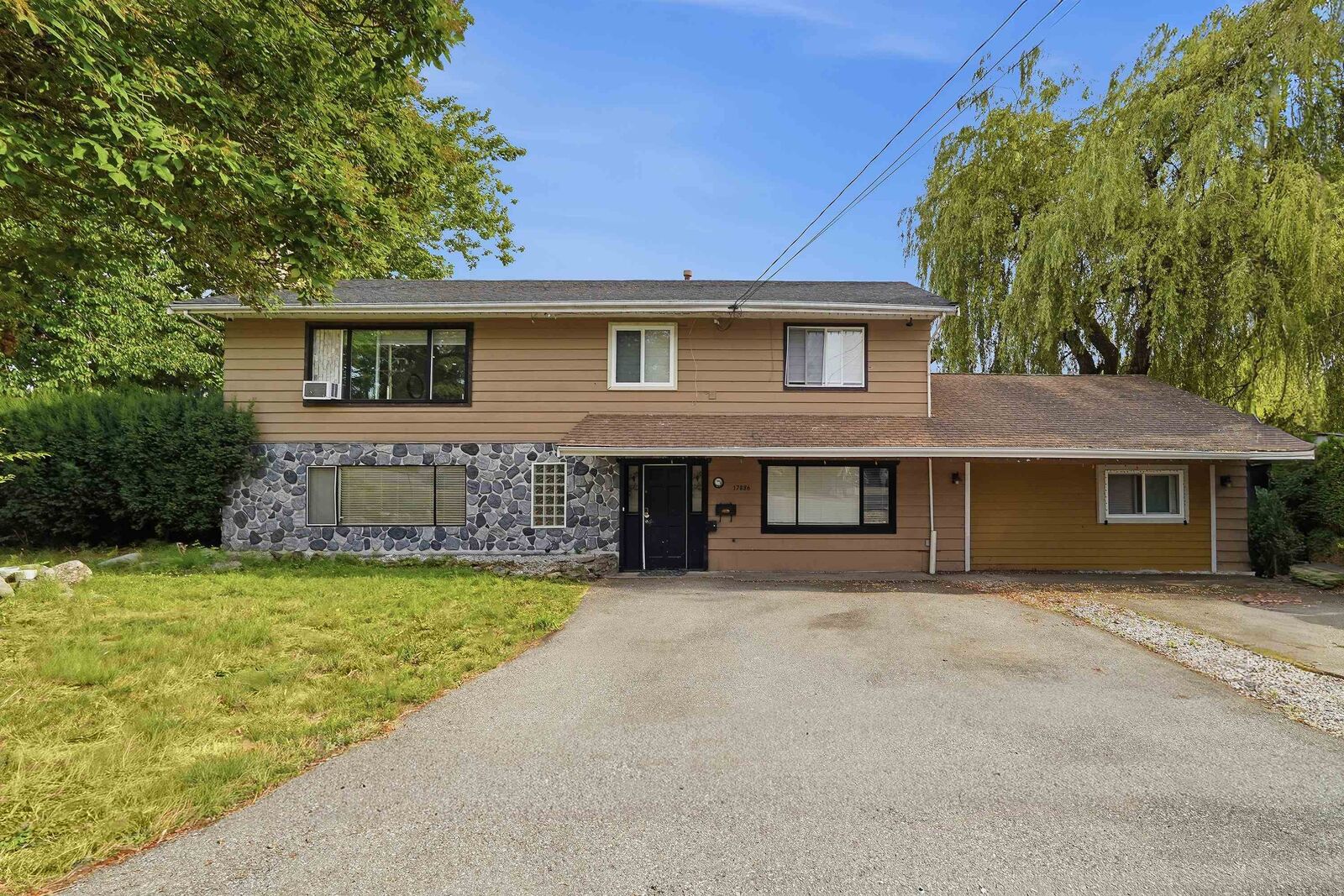 Property Photo: 17886 59A Avenue BC V3S 1R1