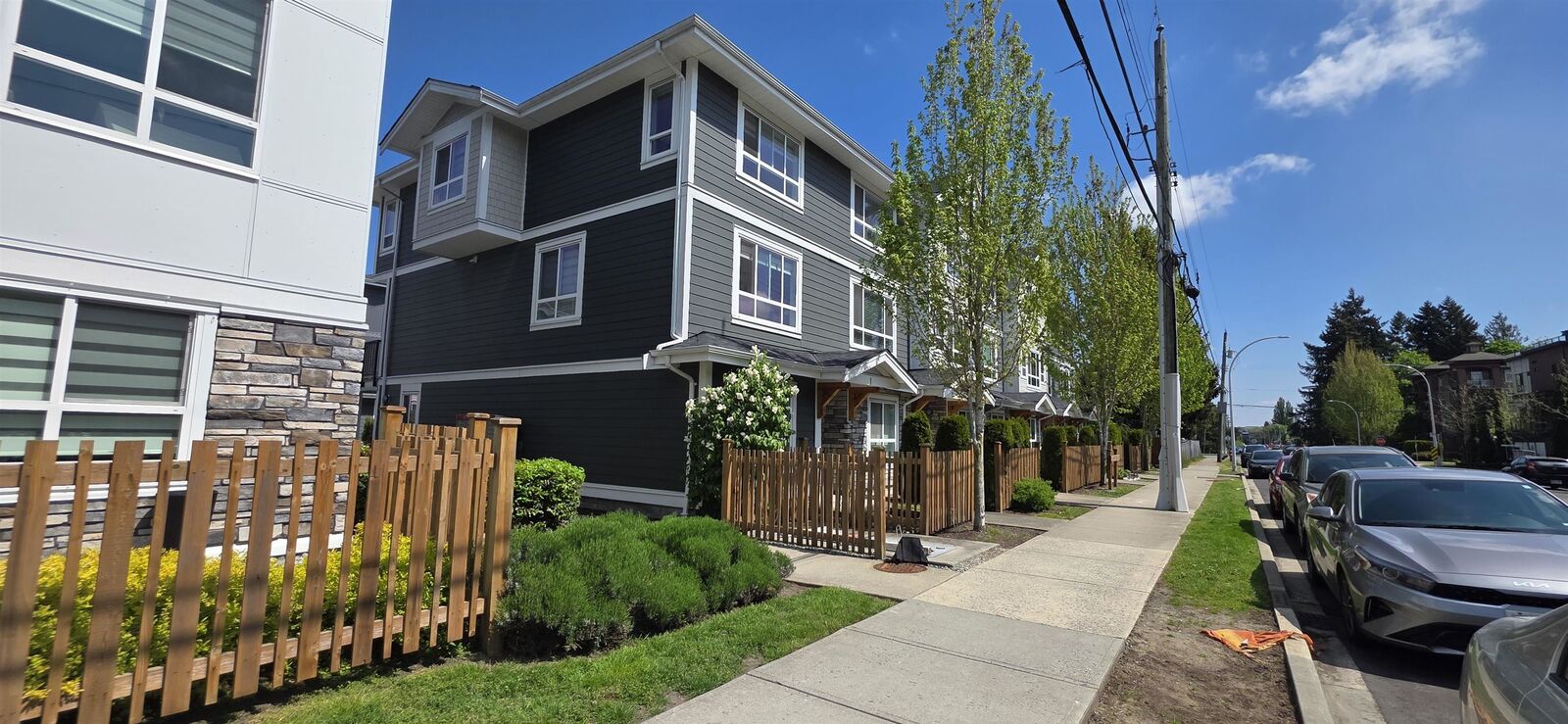 Property Photo:  19753 55A Avenue Avenue 1  BC V3A 0J9 