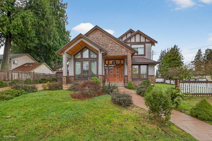 9543 119A Street — photo 1