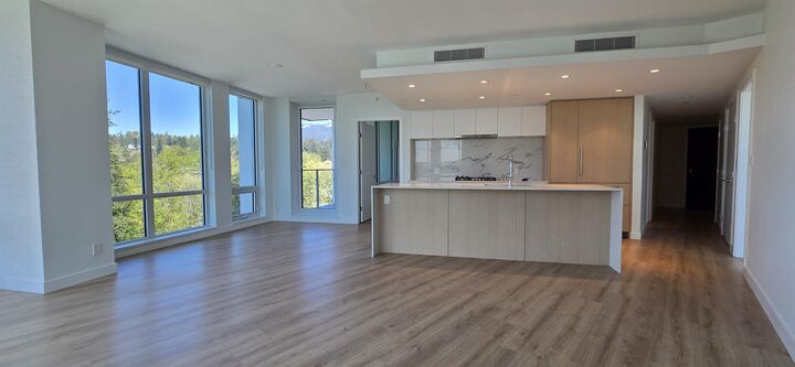 Property Photo: 1500 Fern Street 907 BC V7J 0E6