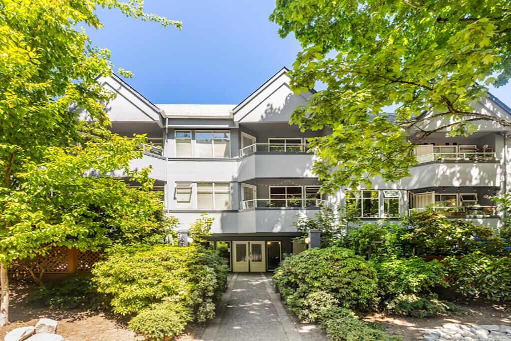 Property Photo:  925 W.10th Avenue 301  BC V5Z 1L9 