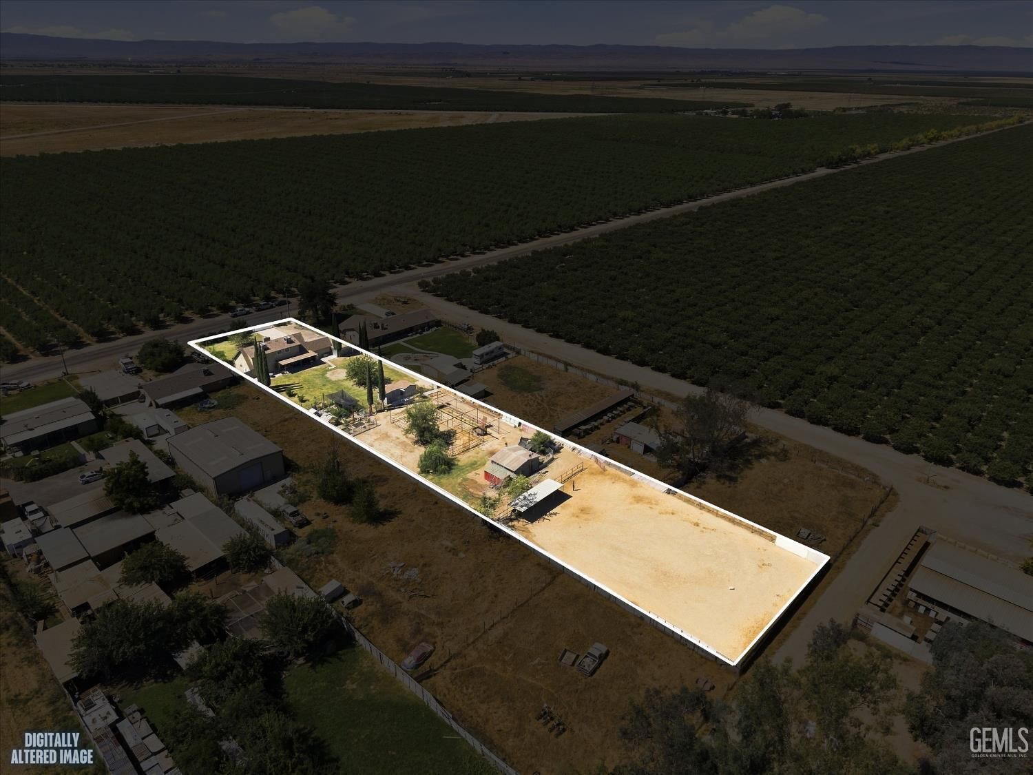 Property Photo:  30932 Sidding Road  CA 93314 