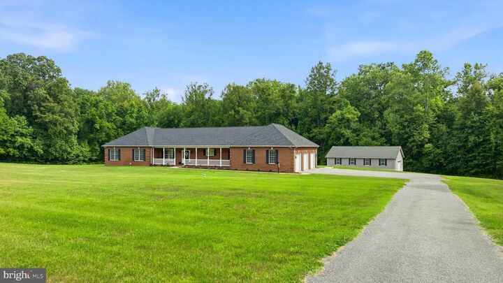 Property Photo: 4570 Hawthorne Road MD 20640