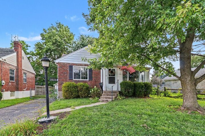 Property Photo:  2825 Norwood Avenue  OH 45212 