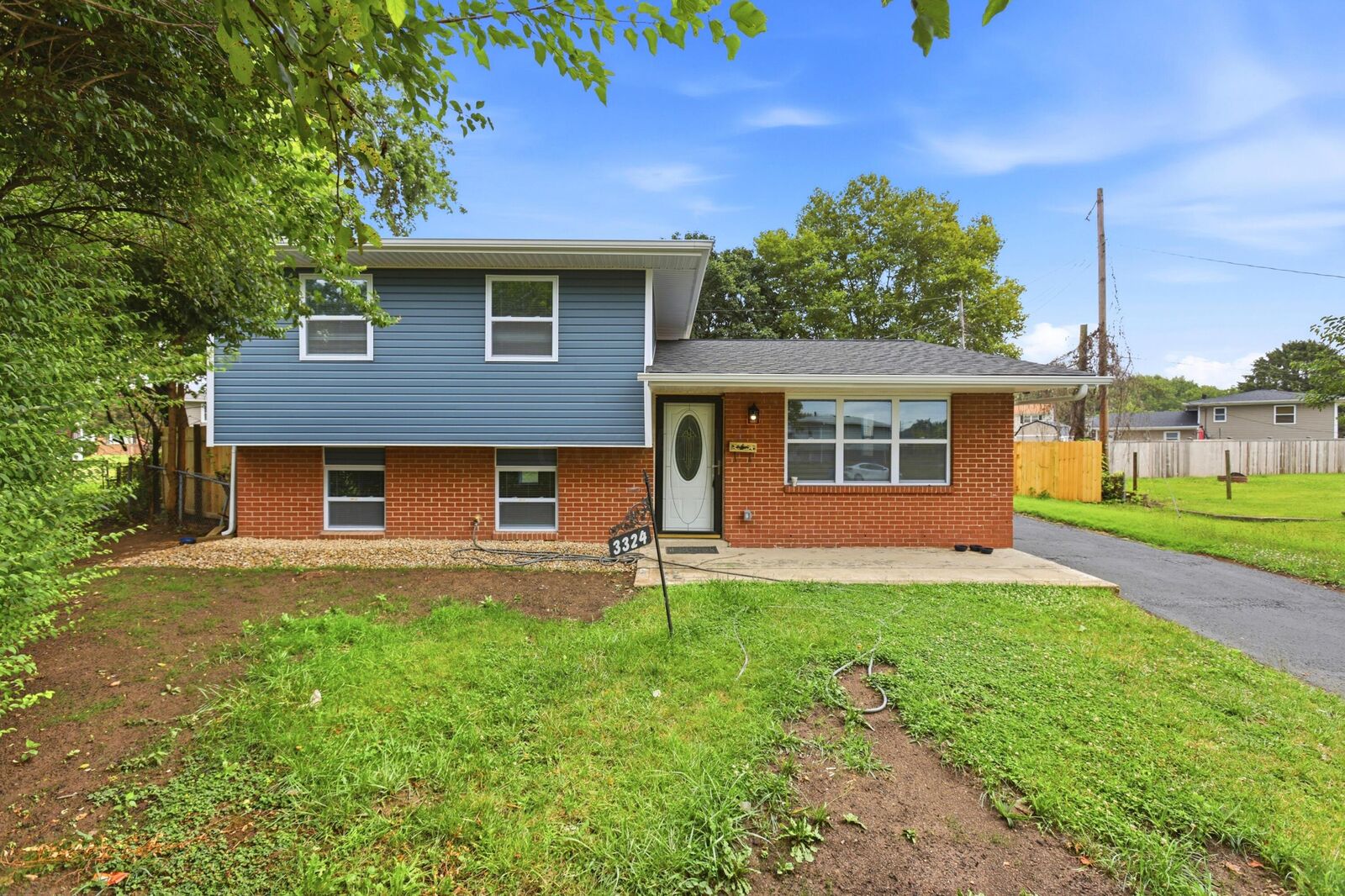 Property Photo:  3324 Villa Court  OH 43207 