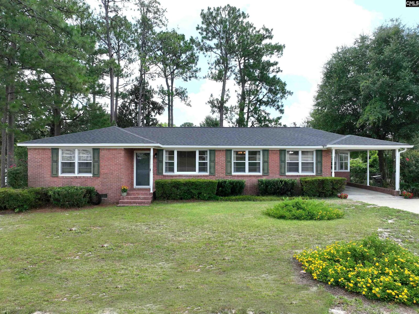 Property Photo: 3223 Glendale SC 29170