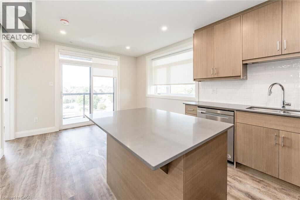 Property Photo:  72 Erb Street East 103  ON N2J 1L8 