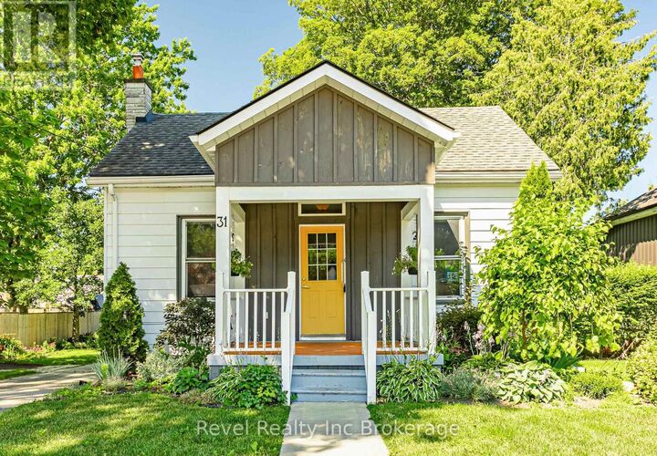 31 Givins Street — photo 1