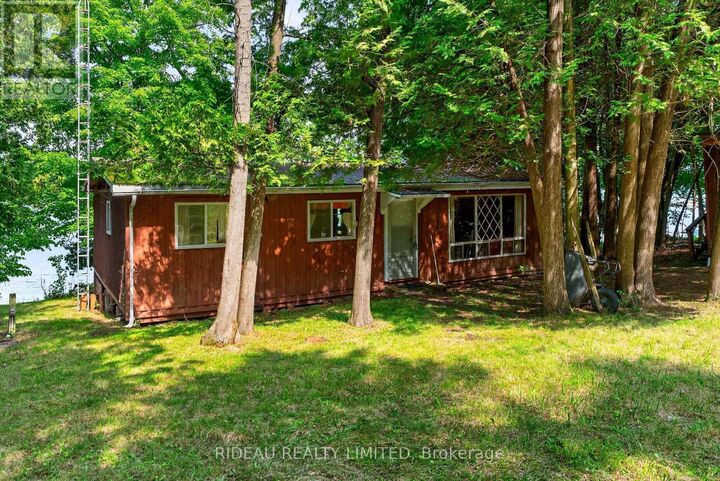 Property Photo: 279 Barklow Lane ON K7H 3C5