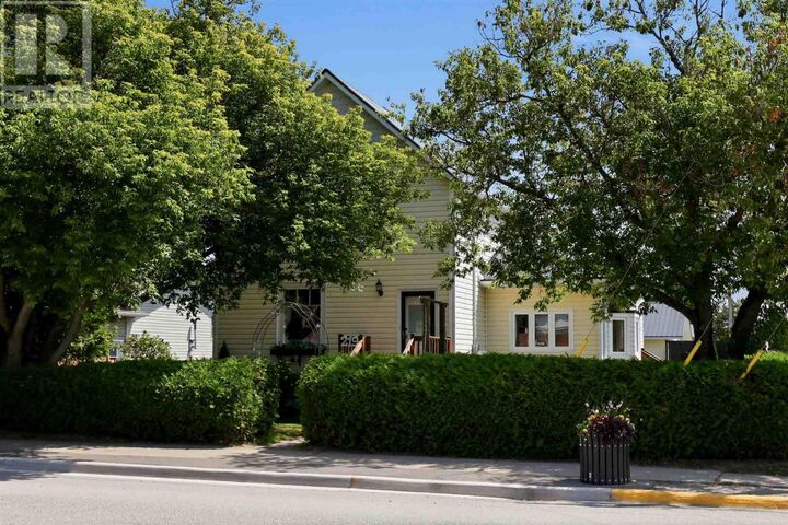 219 Main St — photo 1