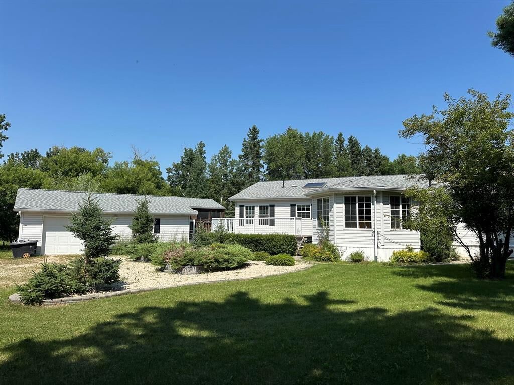 Property Photo: 1367 Queens Street MB R0M 0C0