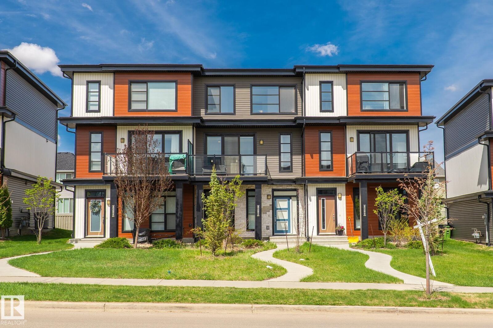 Property Photo:  8282 Chappelle Way SW  AB T6W 3Y5 