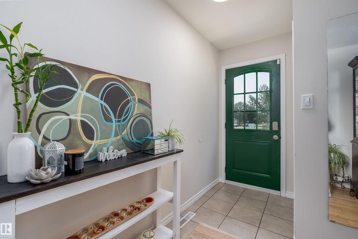 Property Photo: 11236 40 Avenue NW AB T6J 0R2